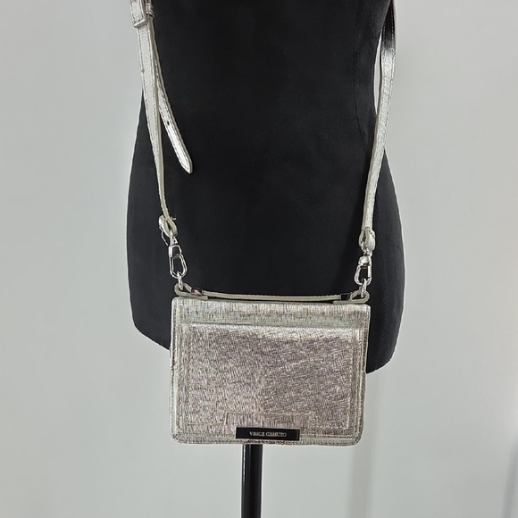 Vince Camuto Shimmering Silver Crossbody Wallet - Picture 16 of 16